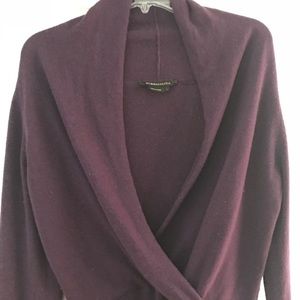 Cross collar long sleeve sweater